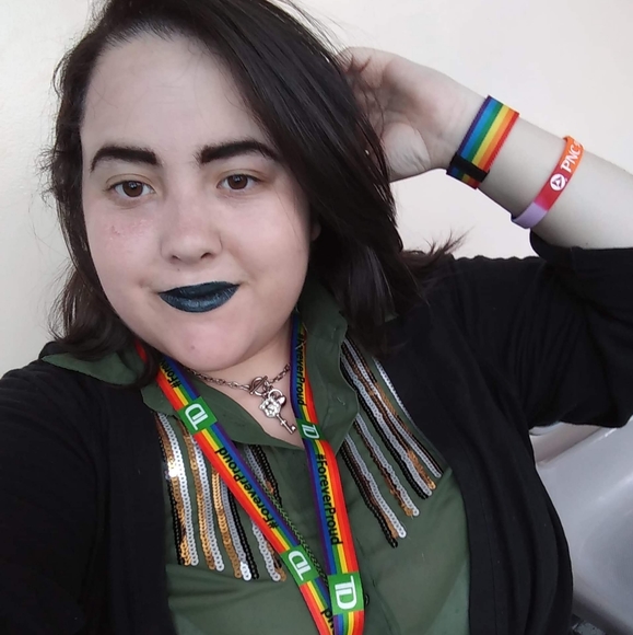 Green top golden stripes in front 💚💛 size XL - Picture 7 of 11